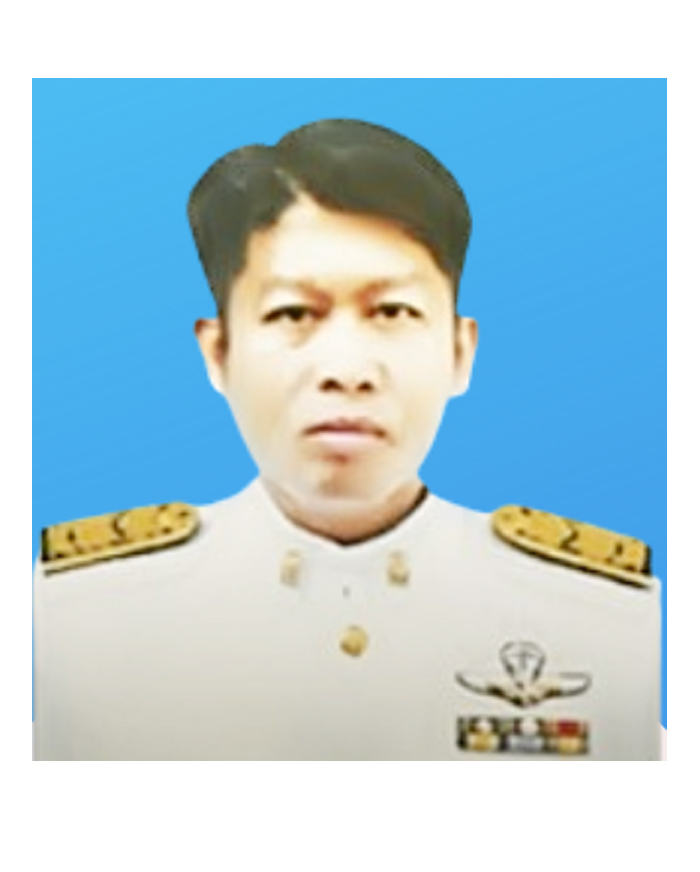 นายพัลลภ จันทร์ลอย